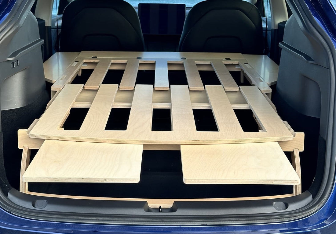 Sleep comfortably in your car with our Teraglide Camping Platform Bed—perfect for ventilation, organization, and blocking light and noise on your adventures.