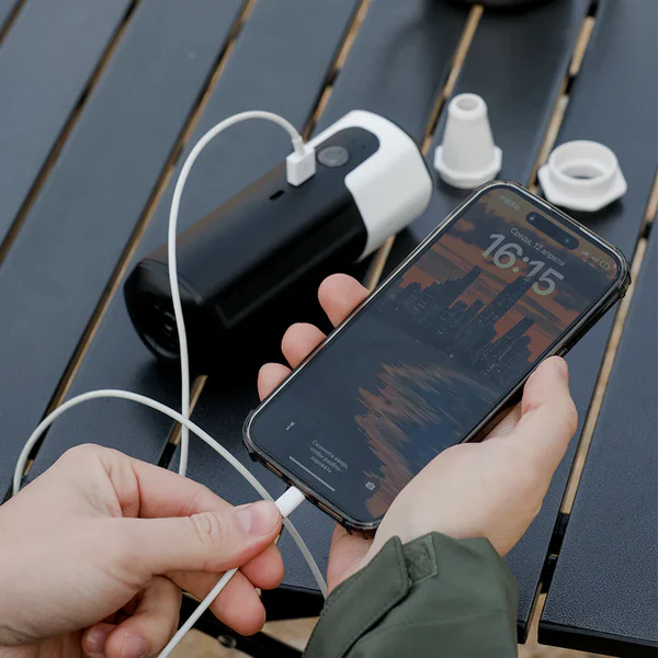 High-pressure air inflator — 17 kPa power, 270° illumination, fast inflate for car camping beds