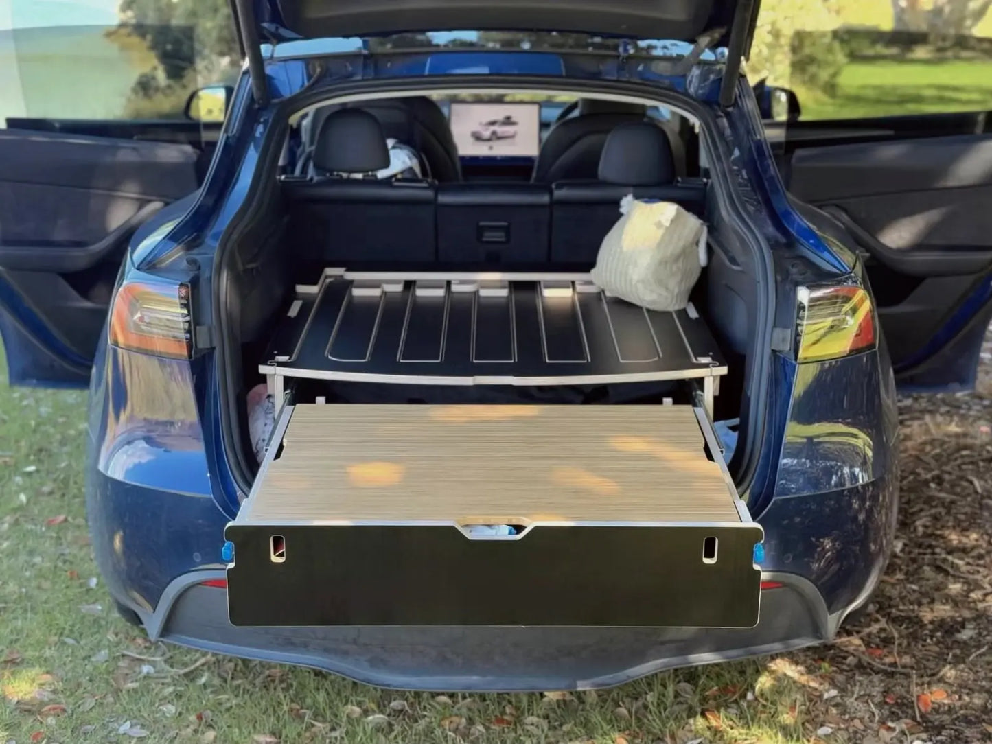 Complete car camping kit in Tesla Y with Teraglide PRO